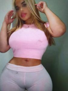 617525678: Chica busca chico en Málaga