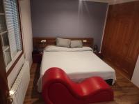 744731120: Chico busca chica en Pontevedra