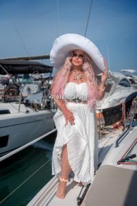 637828903: Chica busca chico en Barcelona