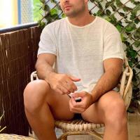 613834271: Chico busca chica en Málaga