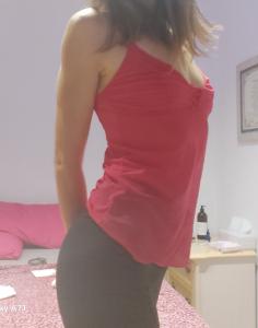 633762040: Chica busca chico en Tarragona
