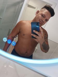 643564317: Chico busca chica en Madrid