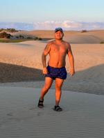 643564317: Chico busca chica en Madrid