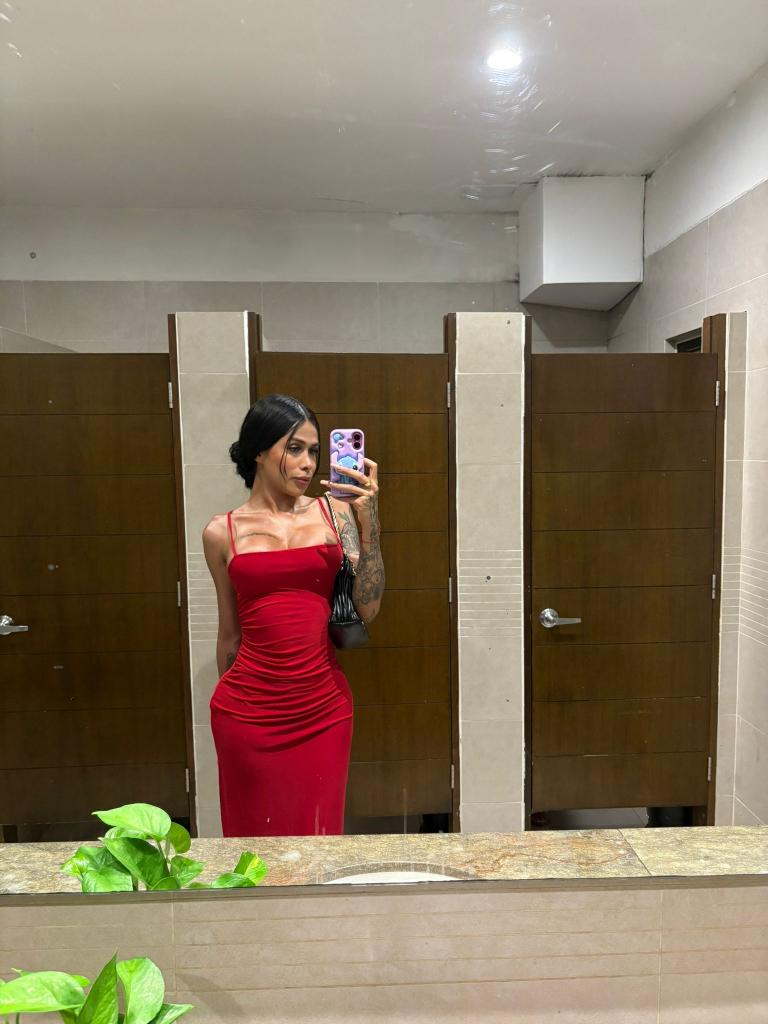 643356851: Transexual en Barcelona