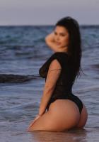 672111595: Chica busca chico en Ibiza