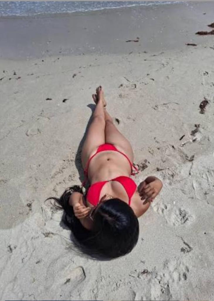 Chica busca chico en Ibiza: 