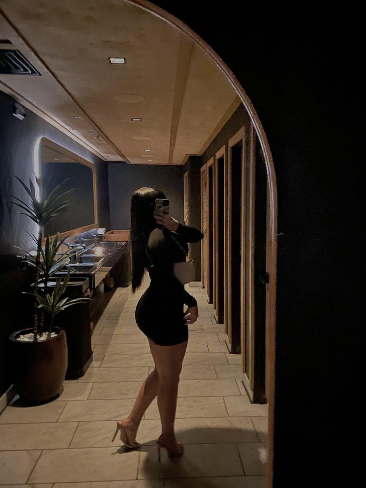 Chica busca chico en Sevilla: 