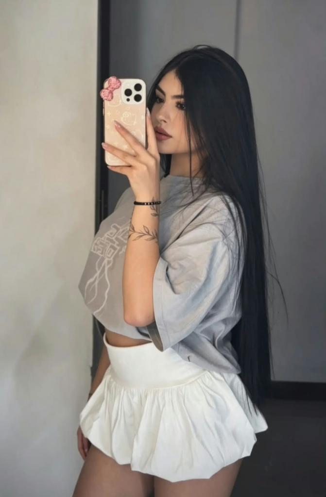 603530415: Chica busca chico en Barcelona