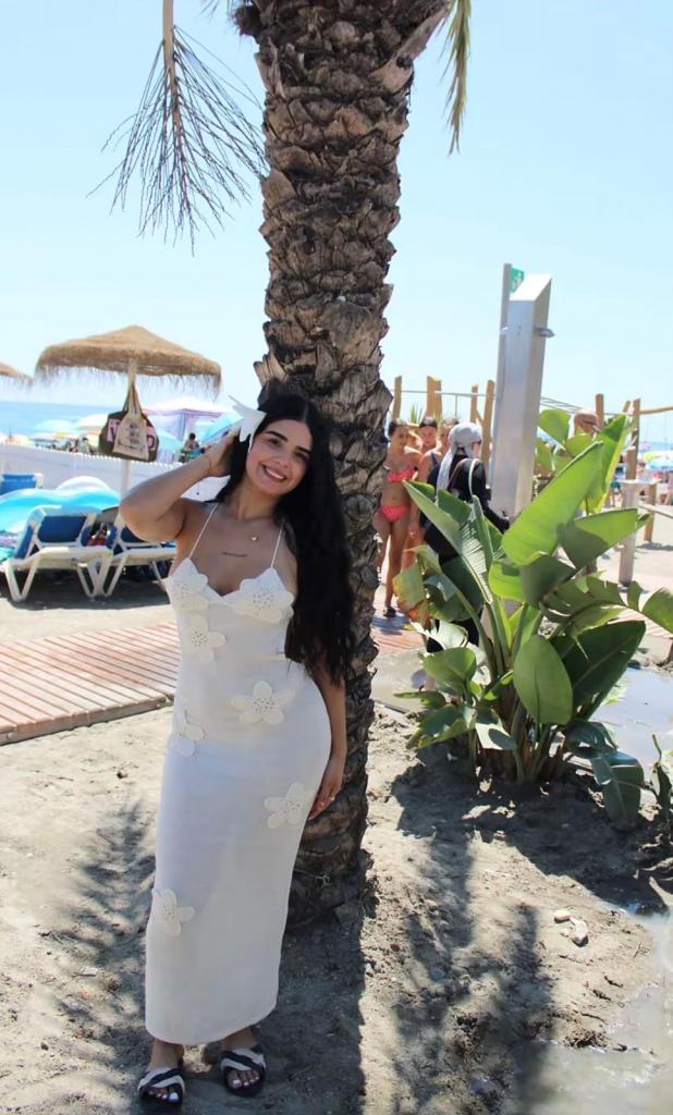 Chica busca chico en Almería: 
