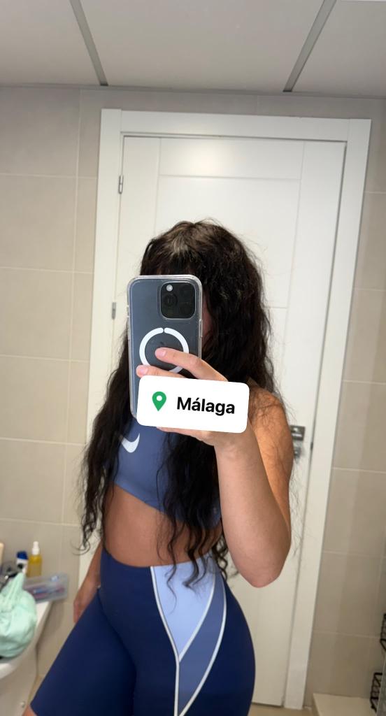666883313: Chica busca chico en Málaga