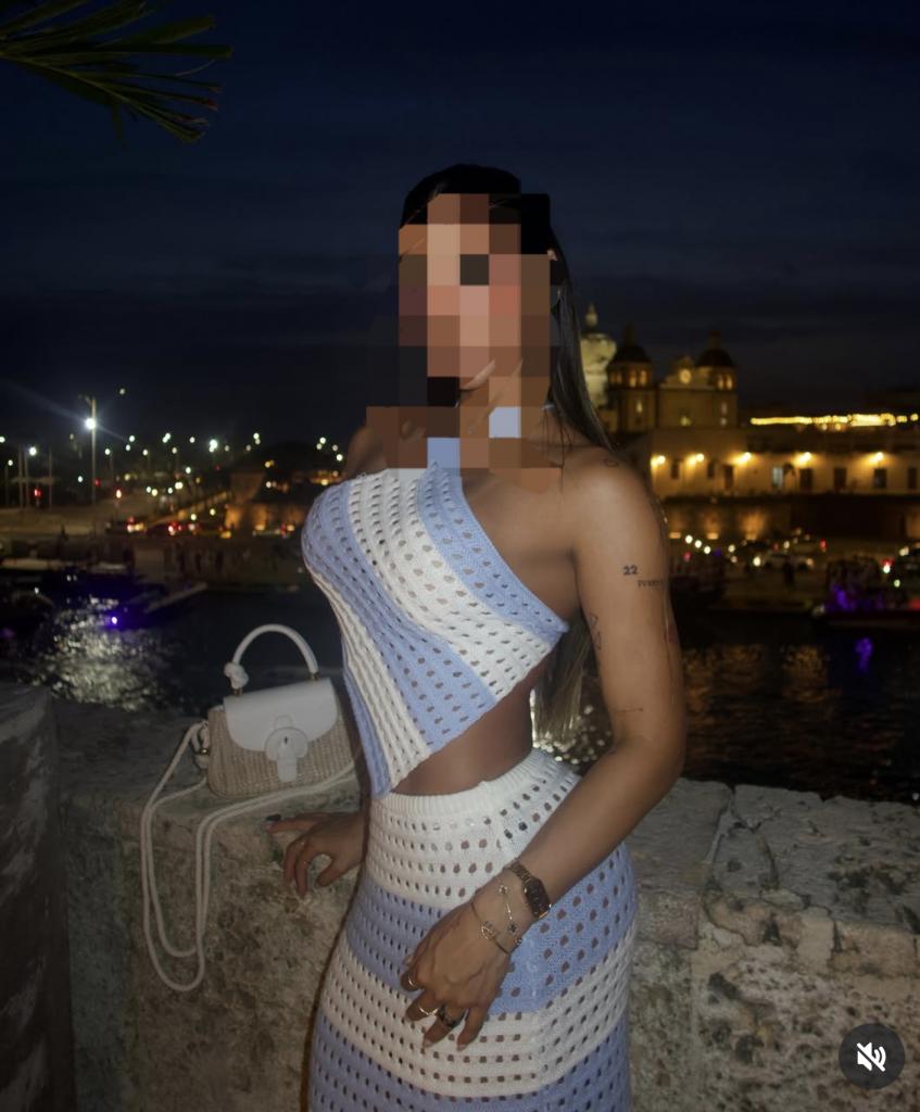 631545788: Chica busca chico en Cádiz