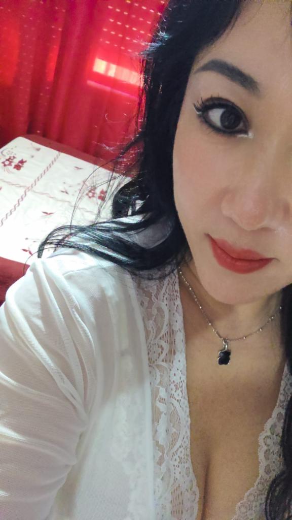 663123789: Chica busca chico en Salamanca