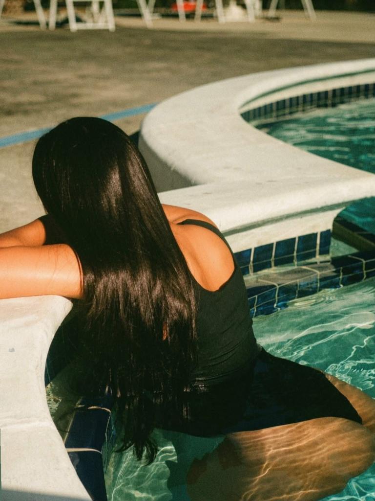 744256594: Chica busca chico en Alicante