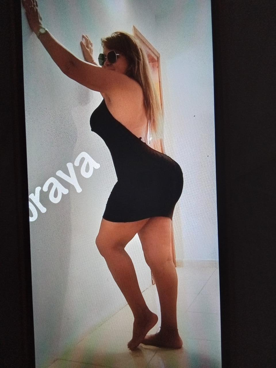 Chica busca chico en Ibiza: 