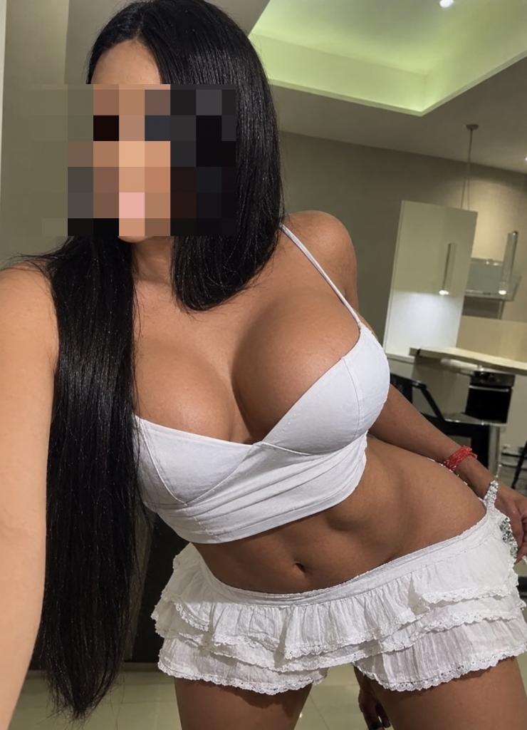 Chica busca chico en Tenerife: Chica busca chico