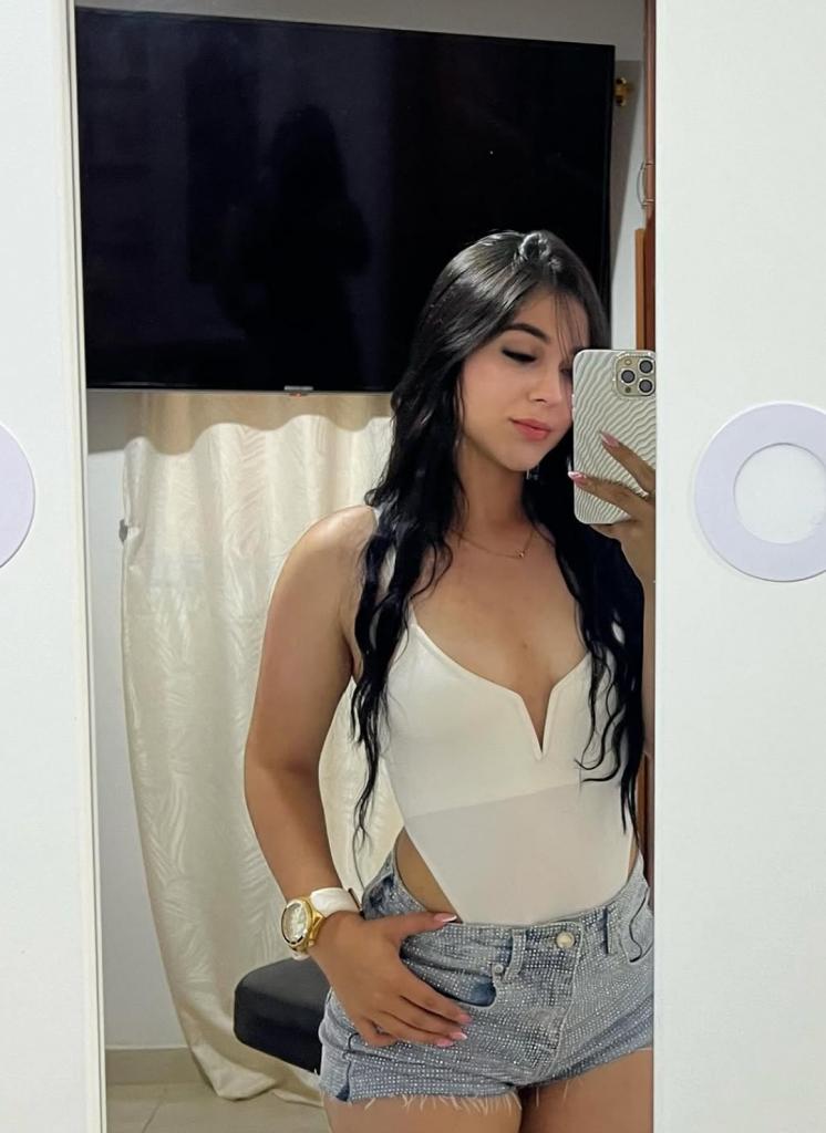 Chica busca chico en Tenerife: 