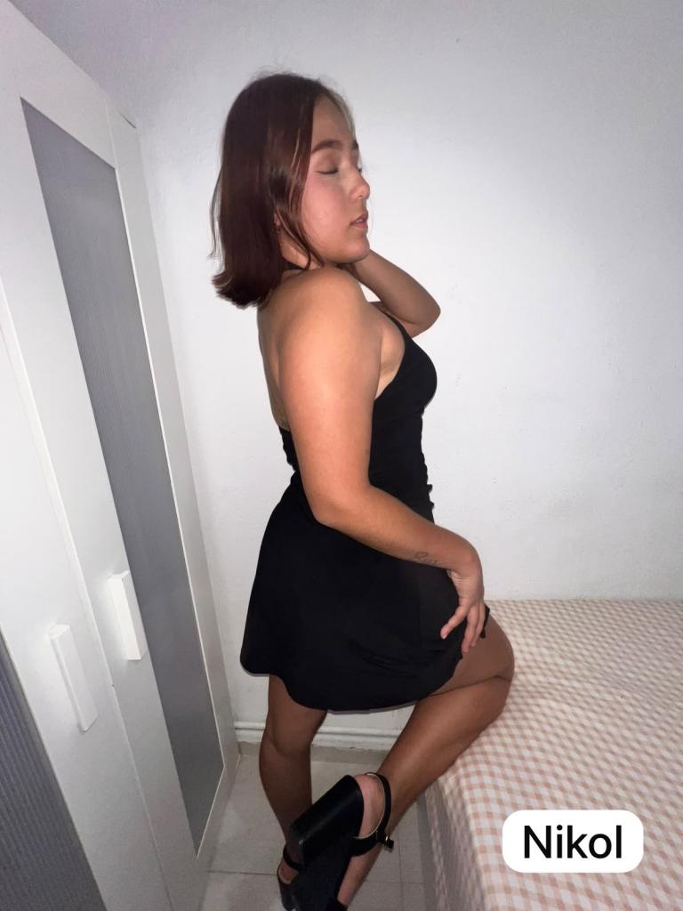 604374286: Chica busca chico en Madrid