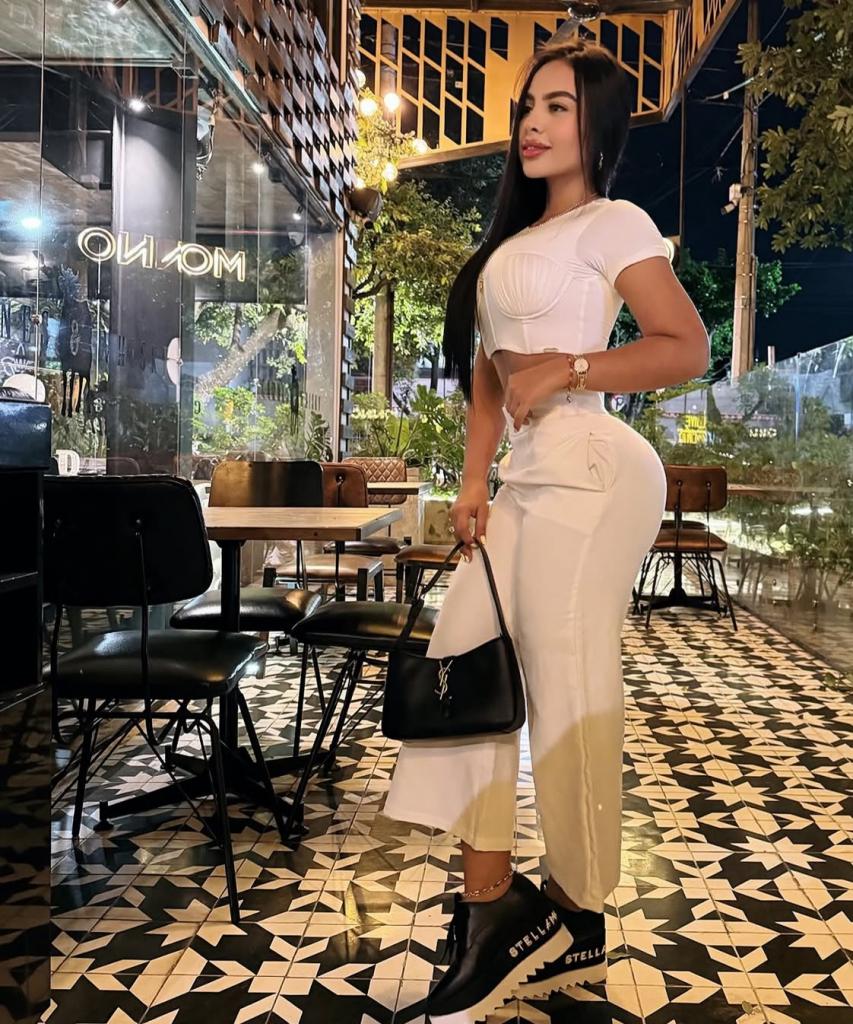 623539076: Chica busca chico en Asturias