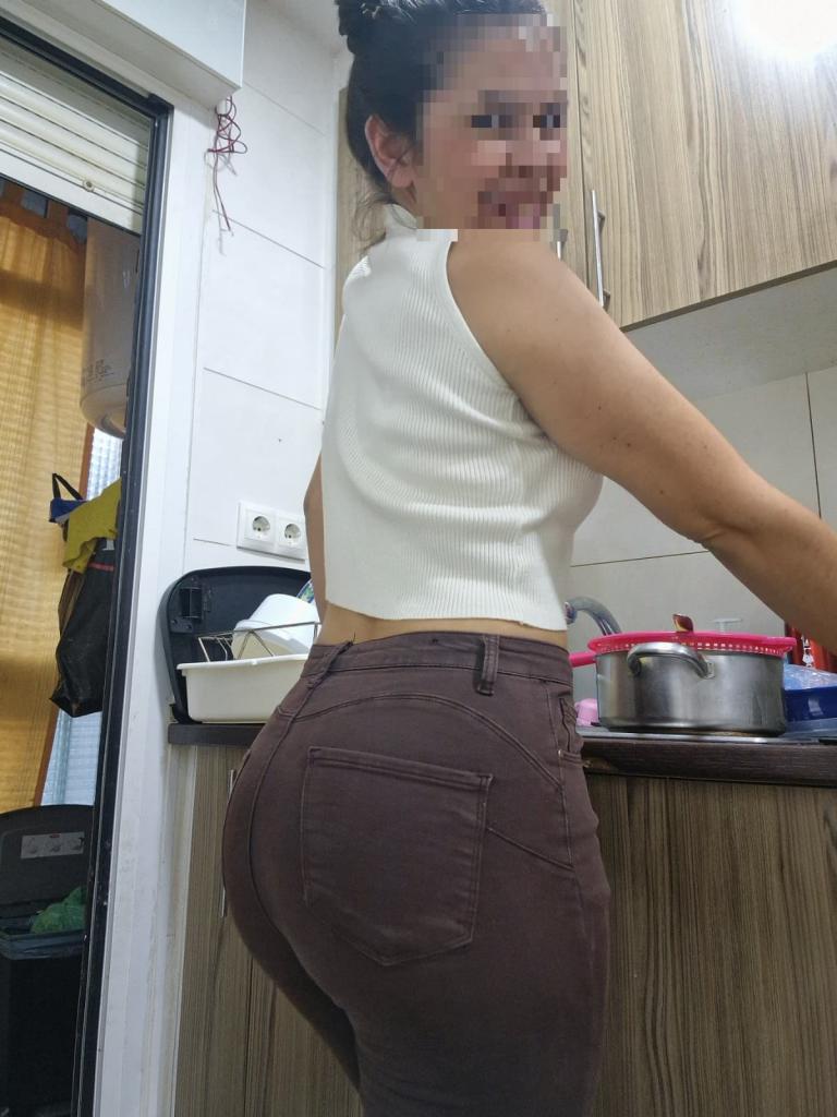 647610024: Chica busca chico en Madrid