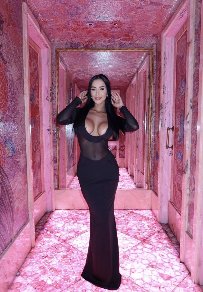 658236536: Chica busca chico en Barcelona
