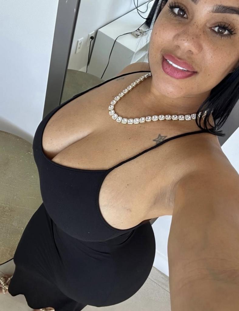 674315253: Chica busca chico en Cádiz