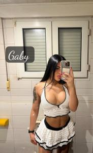 613903442: Chica busca chico en Madrid