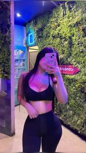 663579143: Chica busca chico en Barcelona