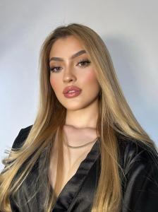671078710: Chica busca chico en Barcelona