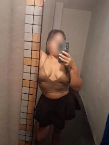 611878119: Chica busca chico en Tenerife