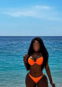 643070460: Chica busca chico en Granada