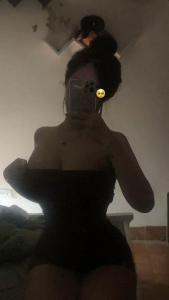 605559208: Chica busca chico en Barcelona