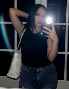 673086306: Chica busca chico en León