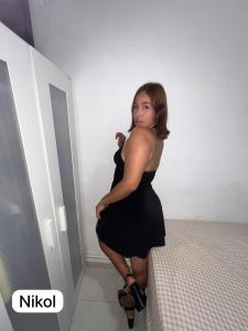 604374286: Chica busca chico en Madrid