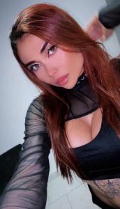 663363458: Chica busca chico en Barcelona