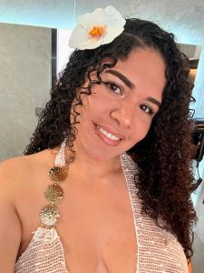 677155524: Chica busca chico en Barcelona