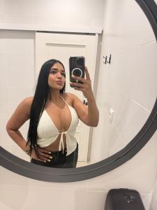 631012190: Chica busca chico en Murcia