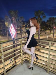 631590362: Chica busca chico en Tarragona