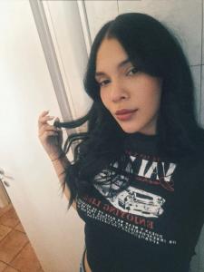 623238626: Chica busca chico en Sevilla