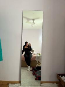 633056985: Chica busca chico en Murcia