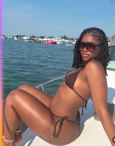 642869701: Chica busca chico en Madrid