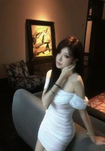 612452975: Chica busca chico en Madrid