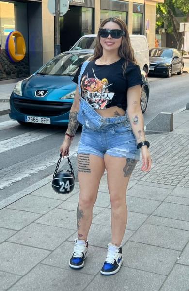 663780990: Chica busca chico en Granada