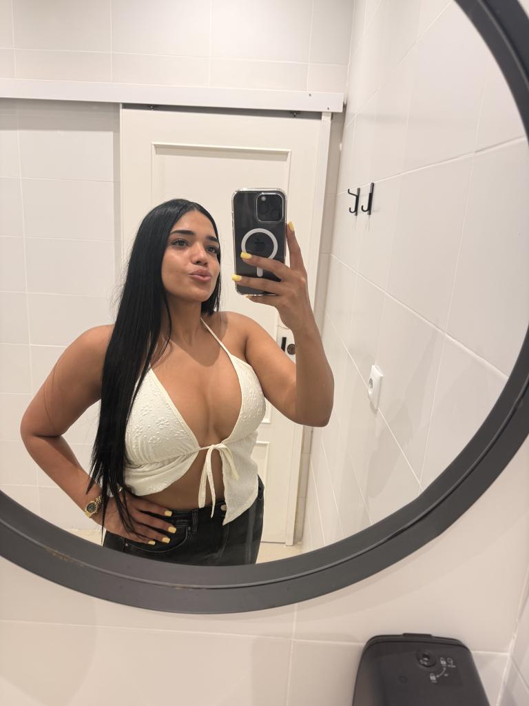 631012190: Chica busca chico en Murcia