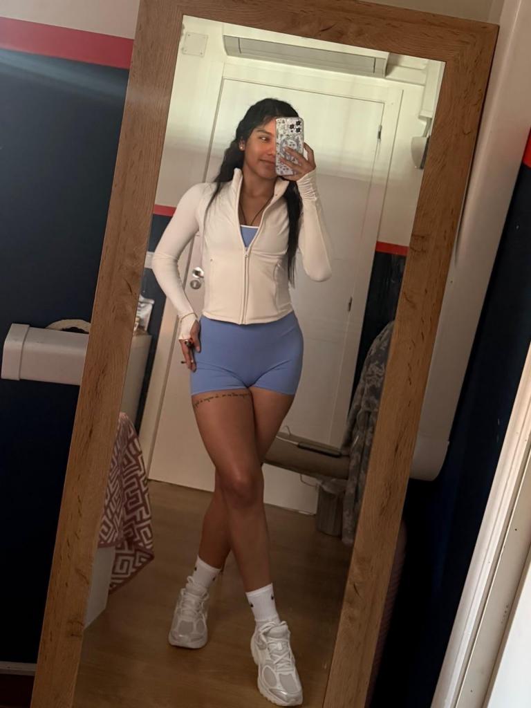 604299700: Chica busca chico en Alicante