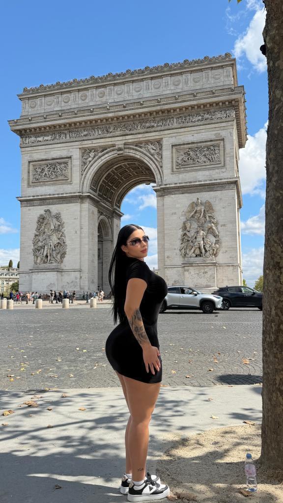 637682558: Chica busca chico en Lérida