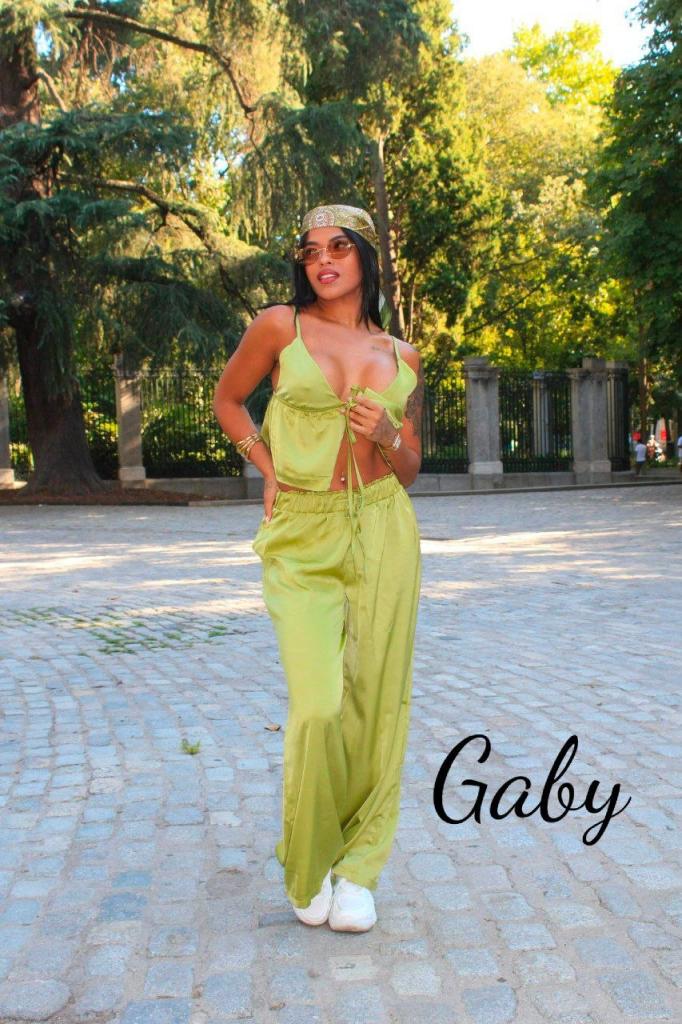 613903442: Chica busca chico en Madrid