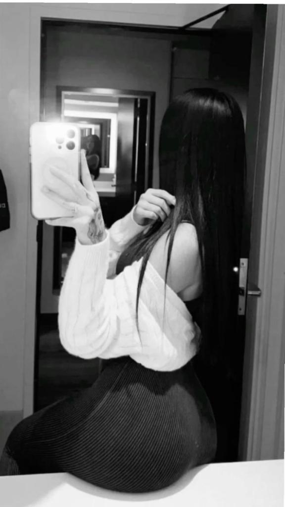 Chica busca chico en Sevilla: 