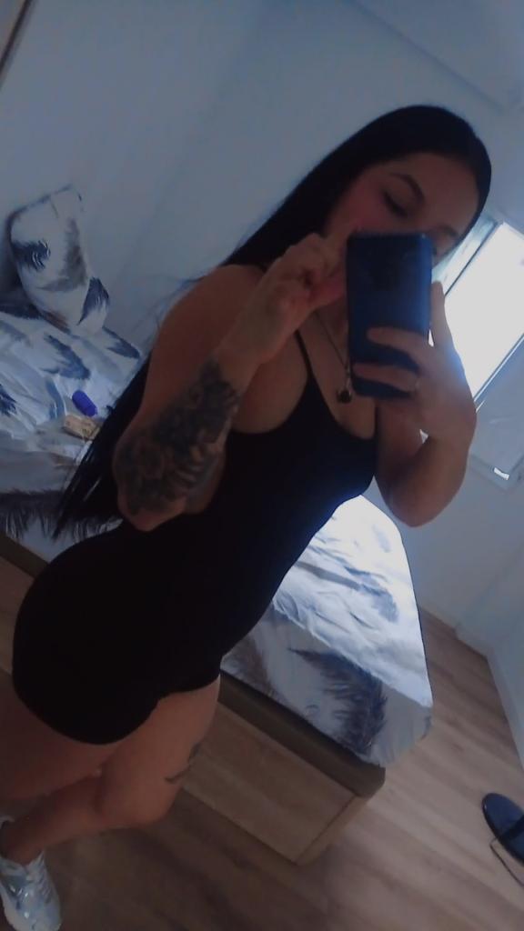 745086402: Chica busca chico en Cáceres