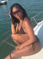 642869701: Chica busca chico en Madrid