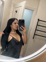 610964665: Chica busca chico en Málaga